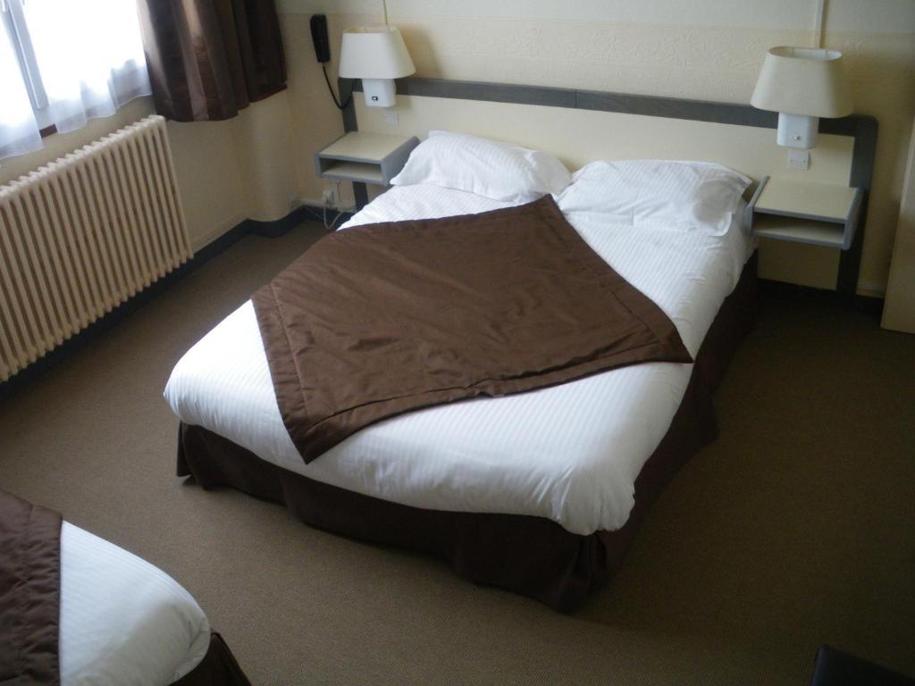 Hotel Continental Vierzon Ngoại thất bức ảnh