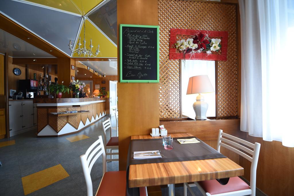 Hotel Continental Vierzon Ngoại thất bức ảnh